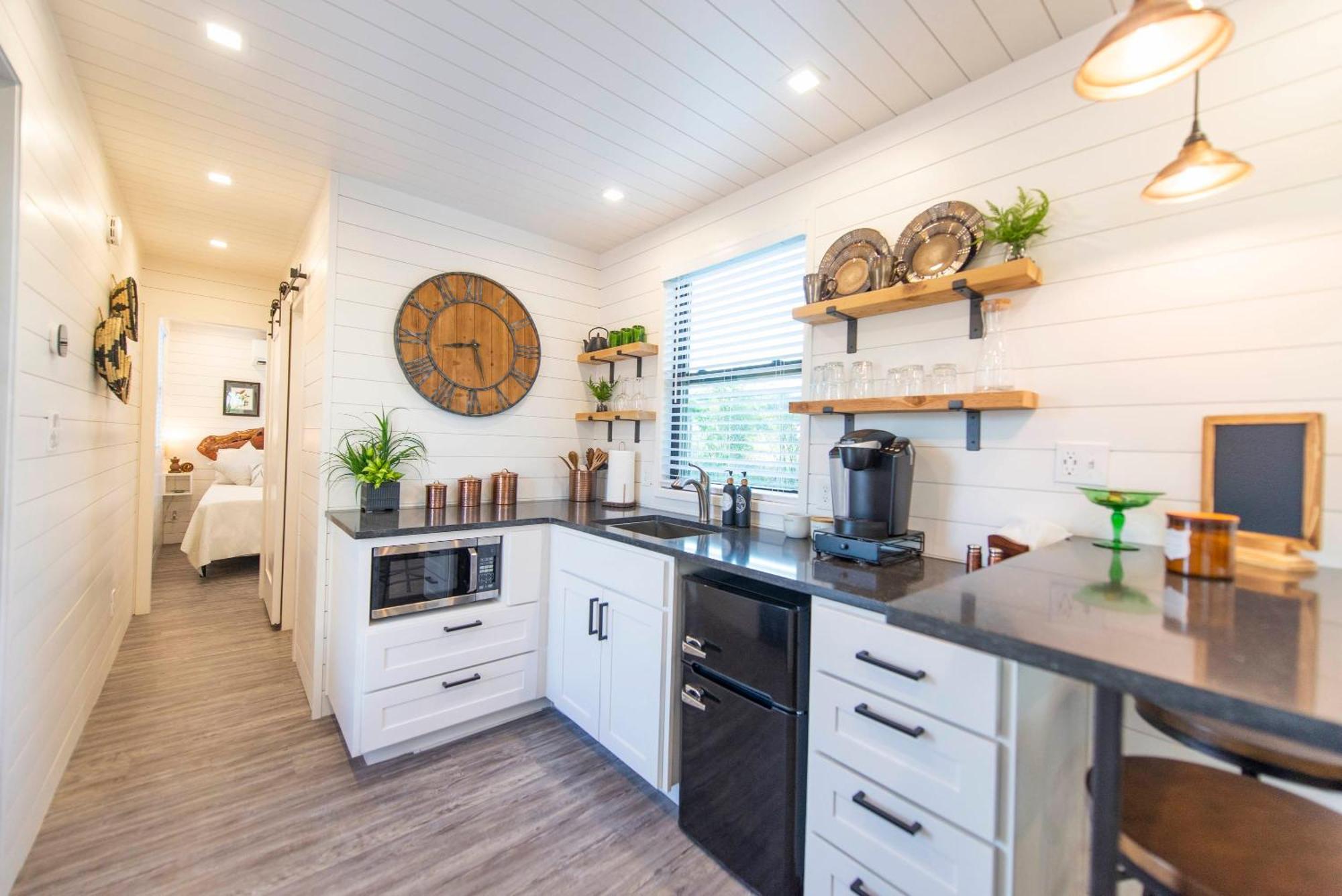 The Woods- Container Tiny House 12 Min To Magnolia/Baylor/Downtown Villa Bellmead Екстериор снимка